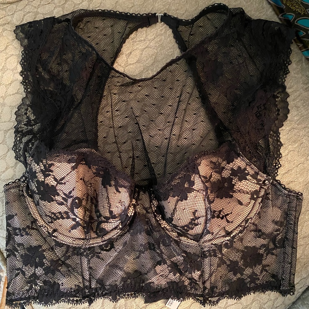 Victoria’s Secret 🖤Cap sleeve lace top/lingerie multi use bra